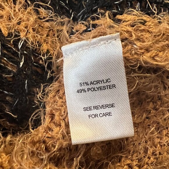 Moral Fiber Women's Cropped Long Sleeve Zebra Print Fuzzy Sweater-Sz. Med-Warm - Picture 14 of 15